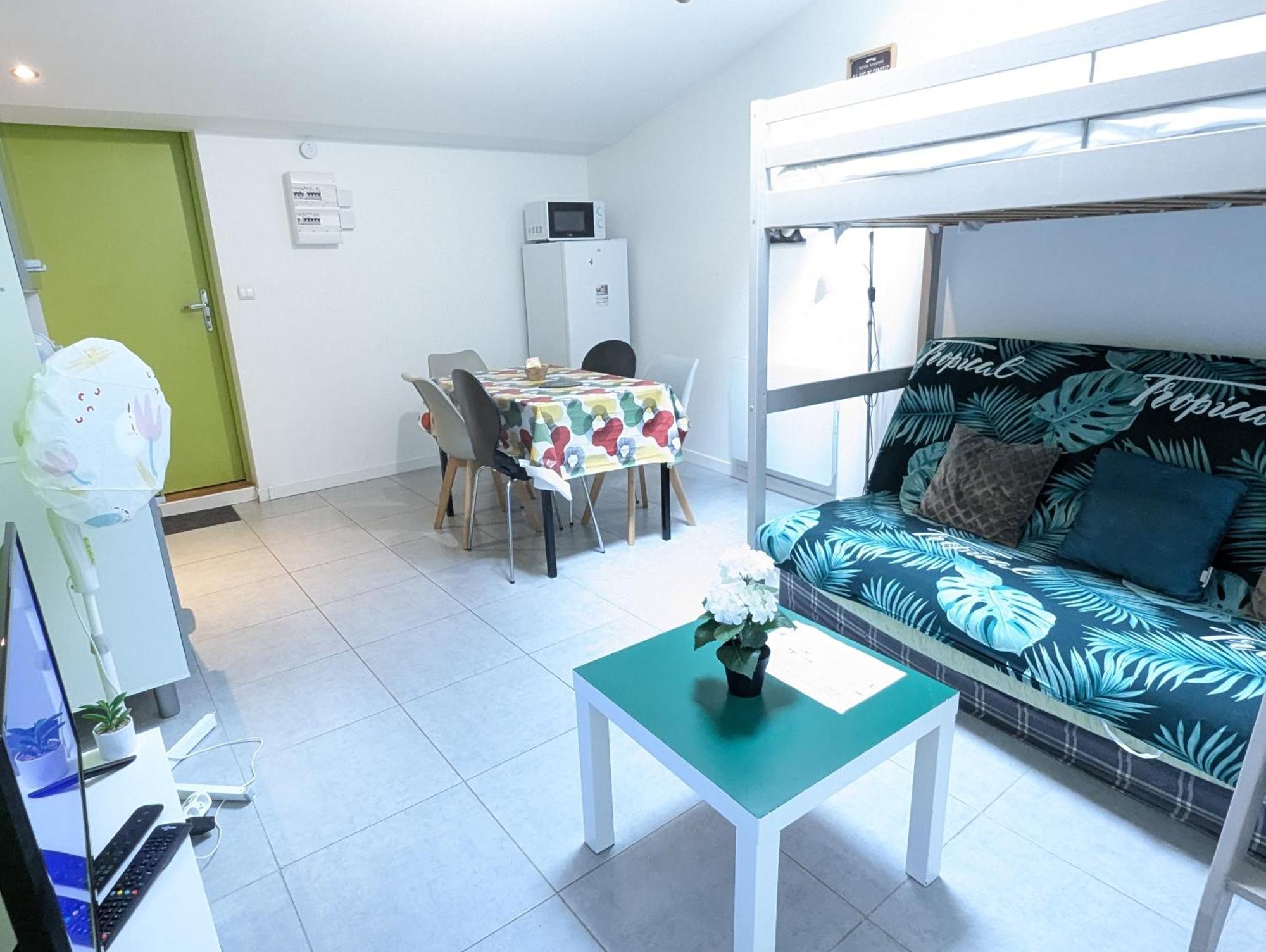 Appartement Entier Meuble A Beaumont Proche Futuroscope Et Poitiers Technopole Экстерьер фото